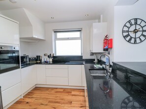 Cottage | Interior - The Swanage Rail Lookout (Swanage)