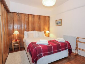 3 bedrooms, individually decorated, individually furnished, free WiFi