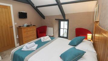 1 bedroom, individually decorated, individually furnished, free WiFi