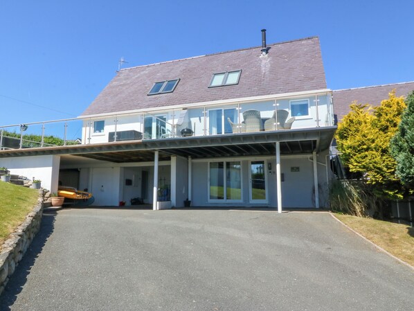 Exterior - St Tudwals View (Pwllheli)