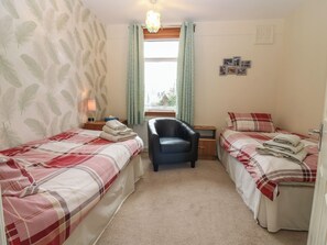 3 Schlafzimmer, individuell dekoriert, individuell eingerichtet