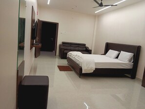Executive Double Room - Hotel Surya Grand (Karlapalem)