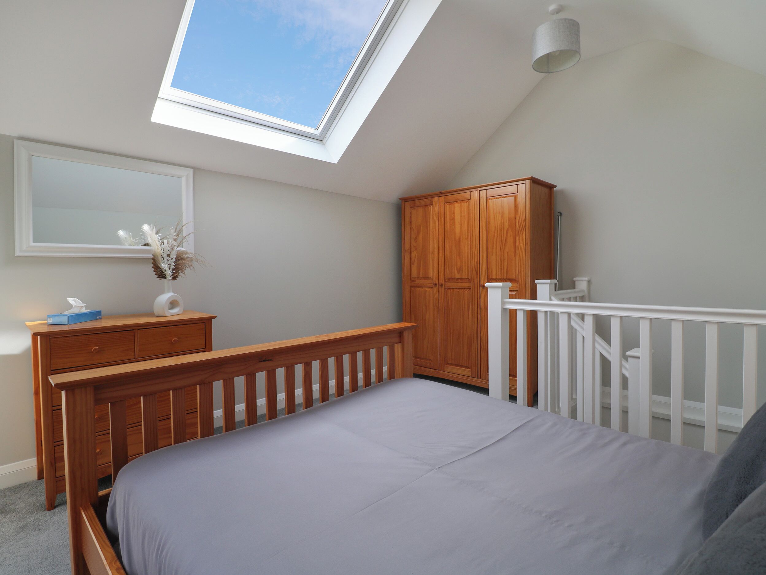 1 Schlafzimmer, individuell dekoriert, individuell eingerichtet