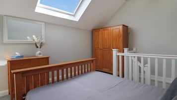 1 Schlafzimmer, individuell dekoriert, individuell eingerichtet