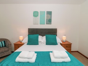 3 Schlafzimmer, individuell dekoriert, individuell eingerichtet