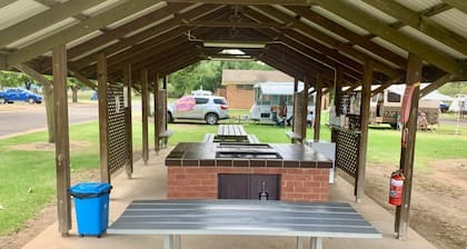 Cootamundra Caravan Park