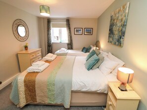 3 Schlafzimmer, individuell dekoriert, individuell eingerichtet