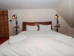 7 bedrooms, individually decorated, individually furnished, free WiFi - Royal Oak House (Shaftesbury)