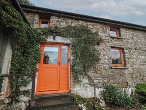 Exterior detail - Ty Ceffylau (Llanybydder)