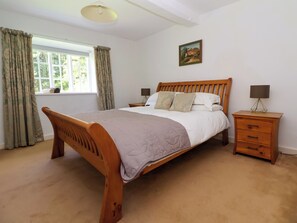 7 bedrooms, individually decorated, individually furnished, free WiFi
