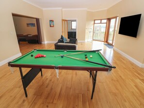 Game room - Preseli Heights (Pembroke Dock)