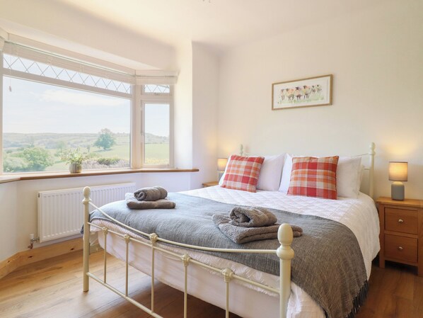 3 bedrooms, individually decorated, individually furnished, free WiFi - Bryn Bras (Corwen)