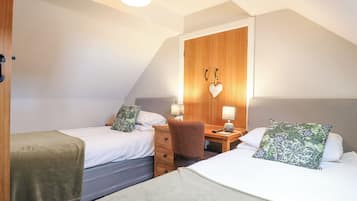 2 bedrooms, individually decorated, individually furnished, free WiFi