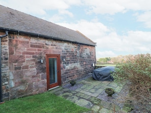 Terrace/patio - Roaches View Barn (Stoke-on-Trent)
