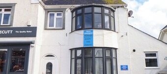 Flat 1 Niles Place