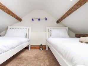 5 bedrooms, individually decorated, individually furnished, free WiFi - Ty'n Pwll Farm (Pwllheli)