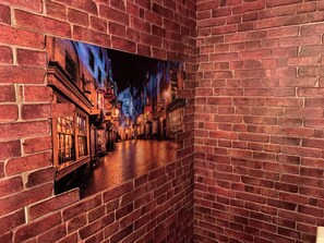 Interior - The Wizard's Chamber (Alnwick)