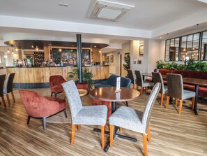 Bar (on property) - Lodge 4 (Saint Asaph)