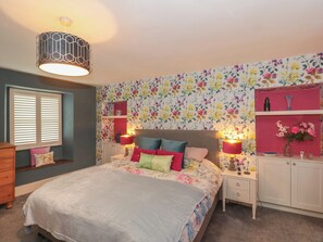 3 bedrooms, individually decorated, individually furnished, free WiFi - Southbank (Bath)