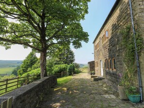 Property grounds - Halstead Green Farm (Hebden Bridge)