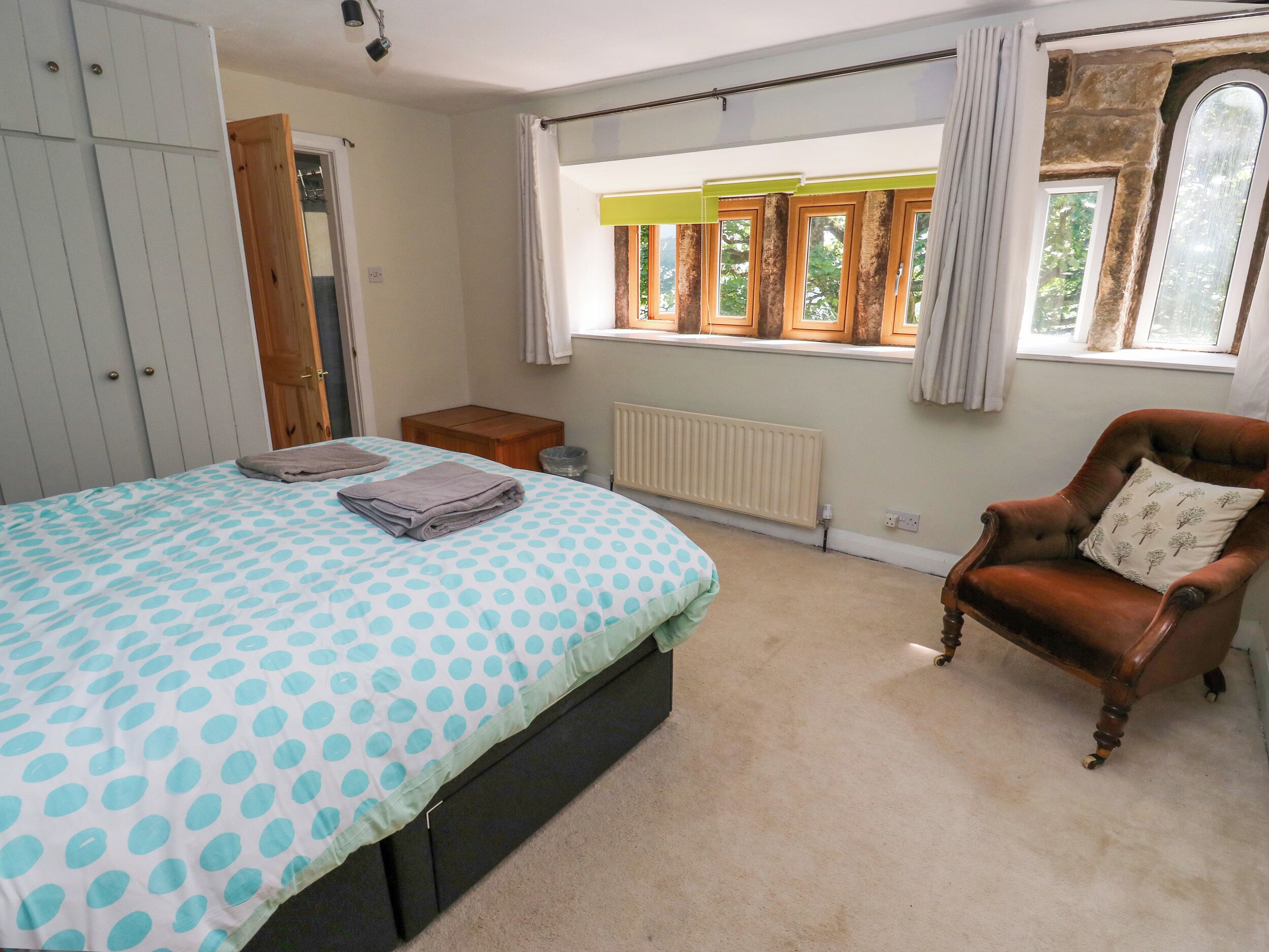 5 ห้องนอน, ห้องพักตกแต่งอย่างมีเอกลักษณ์, ตกแต่งพิเศษโดยเฉพา ะ, Wi-Fi ฟรี