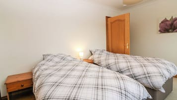 3 bedrooms, individually decorated, individually furnished, free WiFi