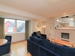 Cottage | Living area - 39 Dart Marina (Dartmouth)