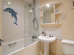 Shower, hair dryer - 50 Fernhill Heights (Bridport)