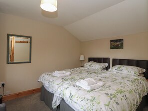 1 bedroom, individually decorated, individually furnished, free WiFi - Garden Lodge (Pitlochry)