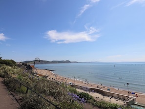 Beach nearby - 4 Lymbrook Cottages (Lyme Regis)