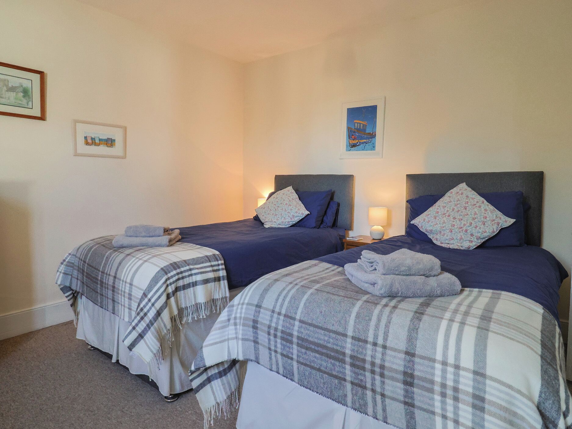 2 bedrooms, individually decorated, individually furnished, free WiFi