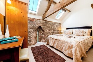 3 camere, con stile personalizzato, con arredamento individuale