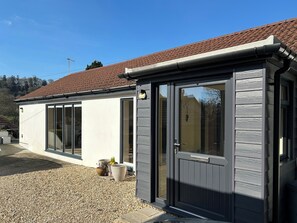 Exterior detail - The Lodge at Redlands (Lyme Regis)