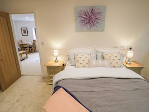 1 bedroom, individually decorated, individually furnished, free WiFi