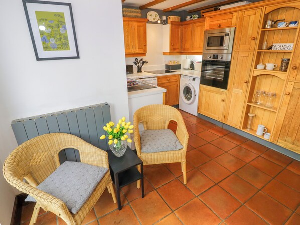 Interior - Old Town Cottage (Stratford-upon-Avon)