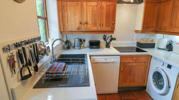 Fridge, dishwasher, electric kettle, cookware/dishes/utensils