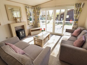 Living area - The Meadows 45 (Lincoln)