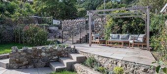 Abbey Lodge