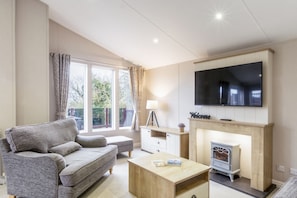 Living area - Lodge 55 at Riviera Bay Coastal Retreat (Brixham)