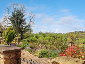 Property grounds - 3 Cowper Place (Clitheroe)