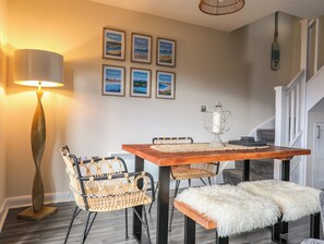 Dining - 19 Parc Delfryn (Brynteg)