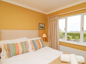 5 phòng ngủ, trang trí khác biệt 