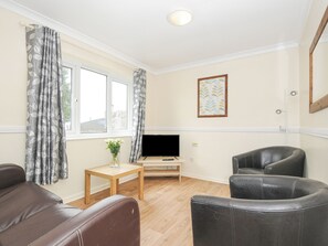 Living area - Chalet 35 at Landscove Holiday Park (Brixham)