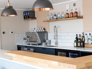 Cottage | Bar (di hartanah)