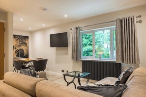 Living area - Ullswater View Apartment (Penrith)