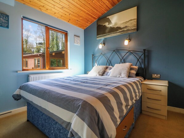 3 bedrooms, individually decorated, individually furnished, free WiFi