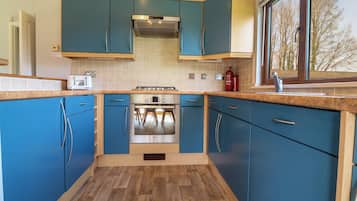 Fridge, dishwasher, electric kettle, toaster