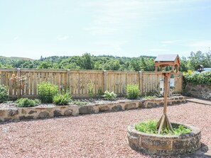 Property grounds - Maryland Cottage (Perth)