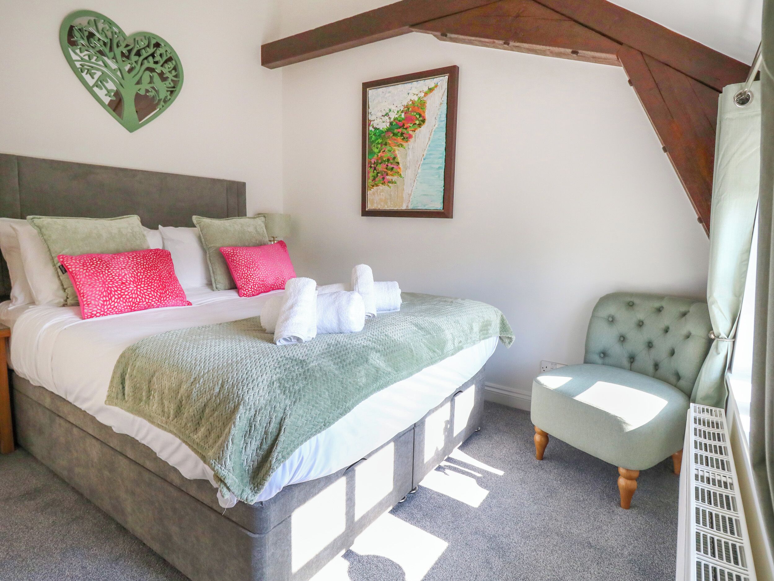 2 多间卧室、特色装修、特色家居、免费 WiFi