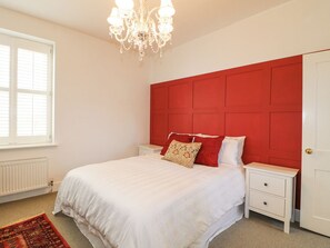 2 yatak odası, ayrı ayrı dekore edilmiş, ayrı ayrı döşenmiş 